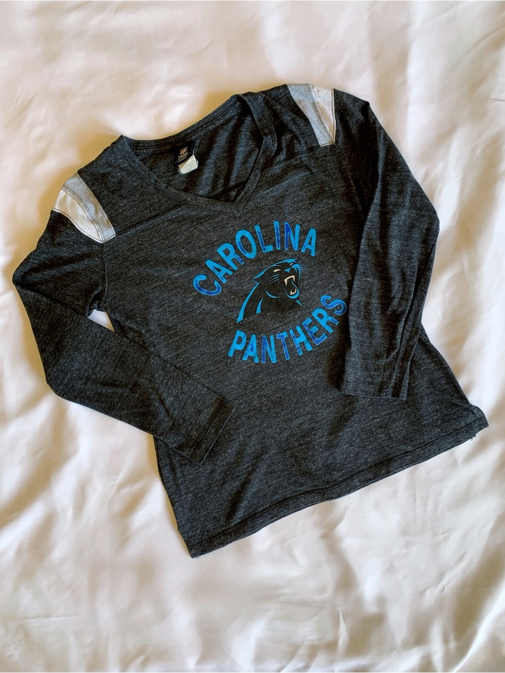 NFL Team Apparel Women’s Carolina Panthers Long Sleeve Top Size Large